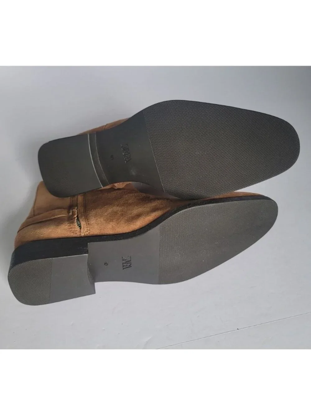 Zara Men's Tan Suede Chelsea Ankle Boots Casual Dress Designer Booties. Size 7